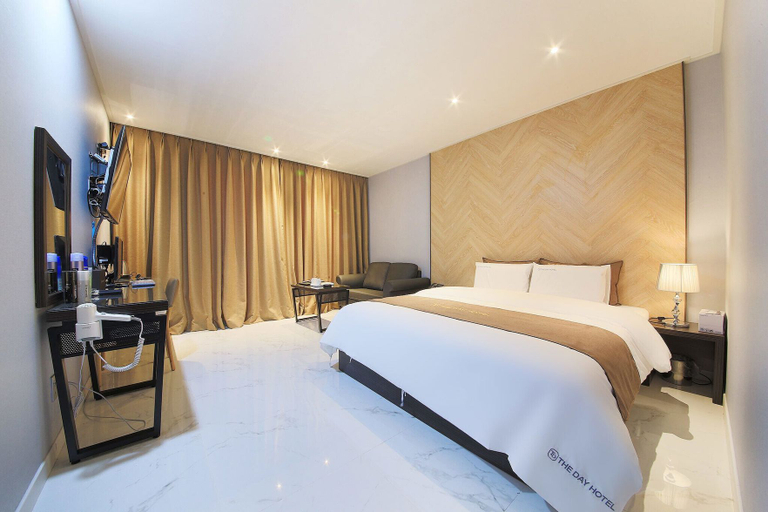 Bedroom 2, Dobong the Day Hotel, Dobong