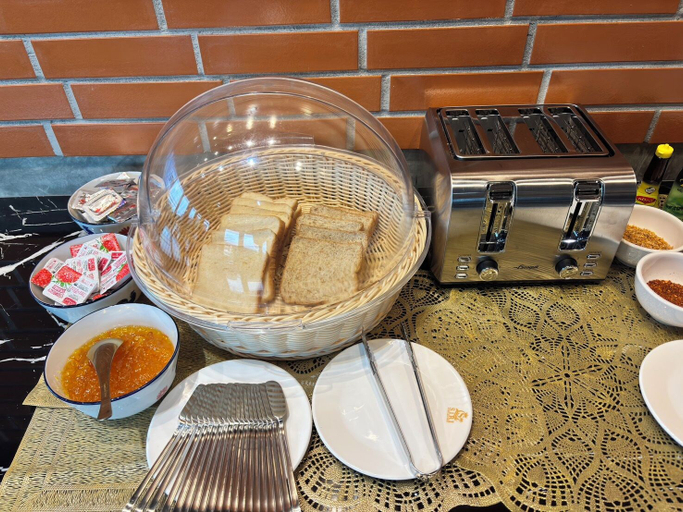 Breakfast meal 2, Siri Water Park & Resort, Muang Lamphun