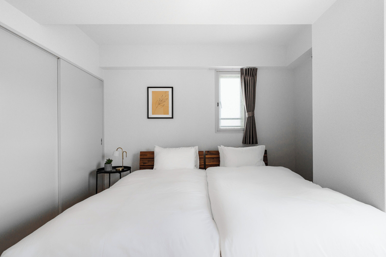 Room 4, Artside Terrace 1001, Sapporo