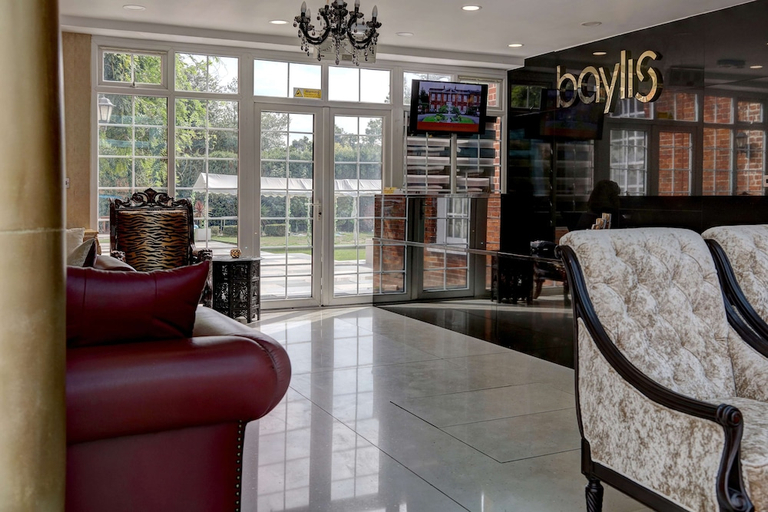 Others 5, Baylis Park Hotel, Slough