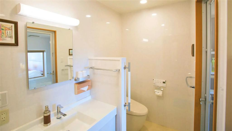Bathroom 5, Sakura Resort Hotel Ishigaki, Ishigaki