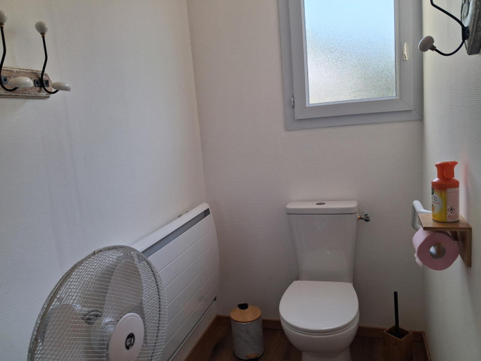 Bathroom, CHAMBRES D HOTES AU P'TIT BONHEUR CAMPAGNARD, Loire