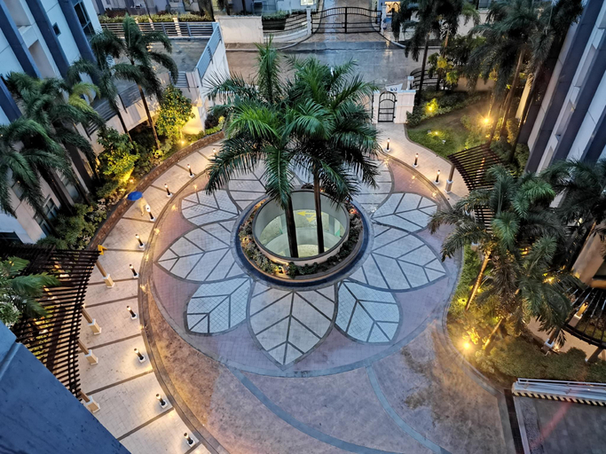 Others, Two Palm Tree Villas Newport City Room 3, Pasay City