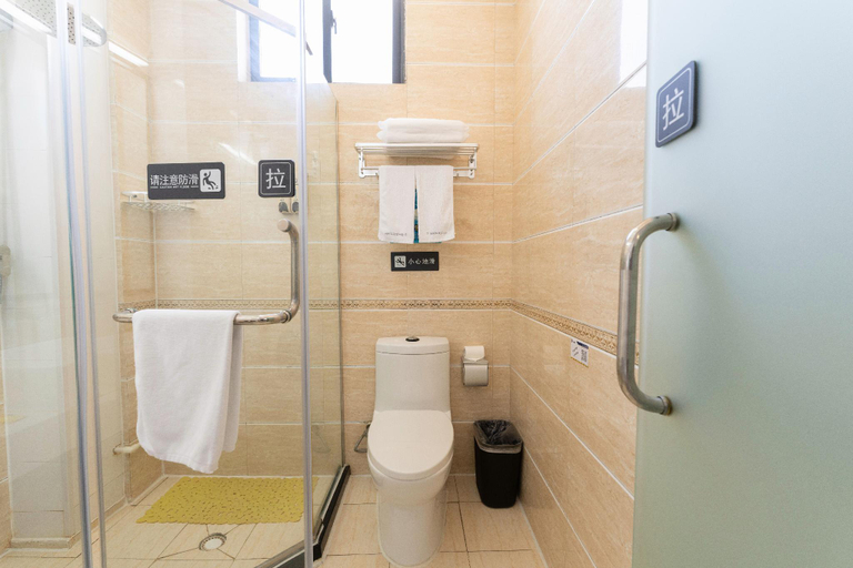 Bathroom 4, 7 Days Inn Dezhou College, Dezhou