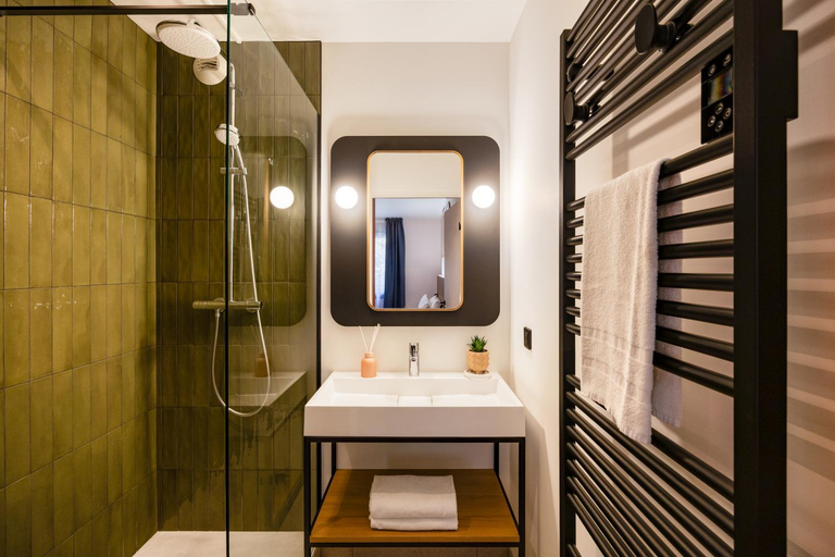 Bathroom 4, Citadines Bastille Gare de Lyon Paris, Paris