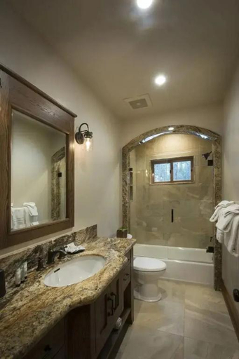 Bathroom 3, The Redwoods In Yosemite, Mariposa