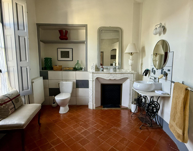 Bathroom, L'Oiseau Bleu ROLLIER, Aude