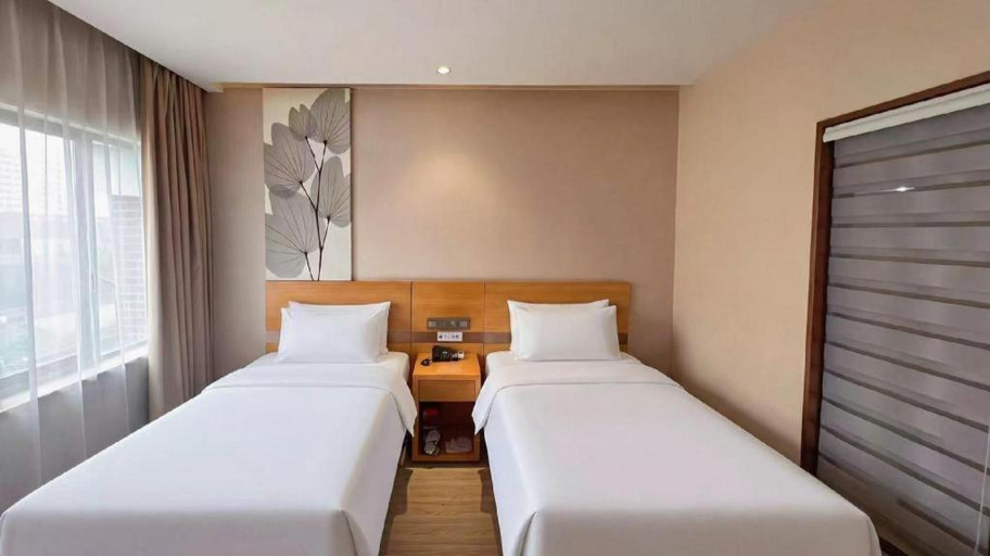 Bedroom 2, GreenTree Inn Express Shanghai Baoshan District Youyi Road Metro Station, Shanghai