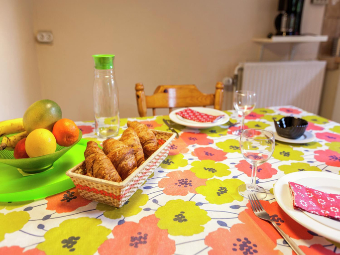 Food & Drinks 5, Forest Cottage in Durbuy, Luxembourg