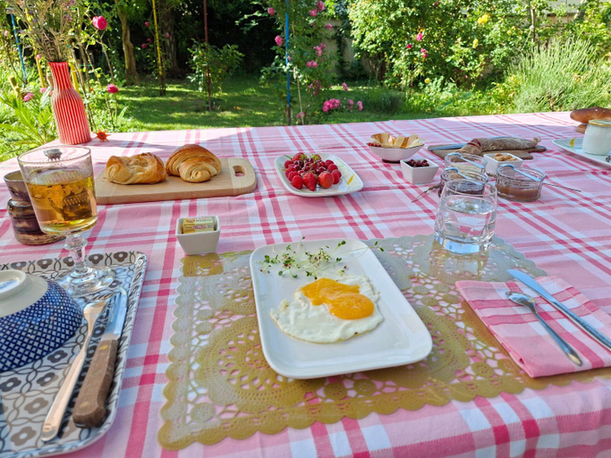 Food & Drinks, Chambres d'Hotes - Le Pin des Arches, Alpes-de-Haute-Provence