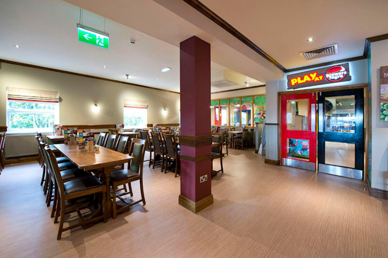 Food & Drinks 3, Premier Inn Wigan - M6 J25, Wigan