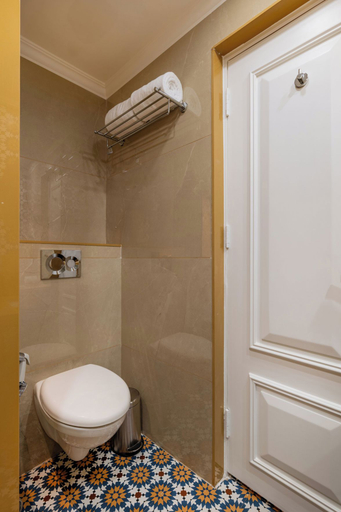 Bathroom 5, The Residency - A Boutique Hotel , Jodhpur