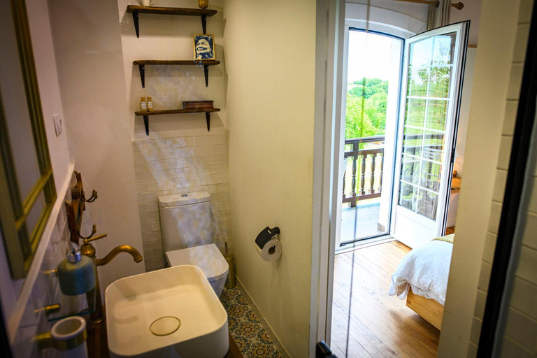 Bathroom 2, Amama Baita, Pyrénées-Atlantiques