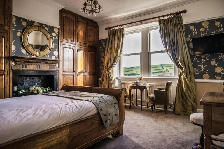 Bedroom 2, Shibden Hall View, Calderdale