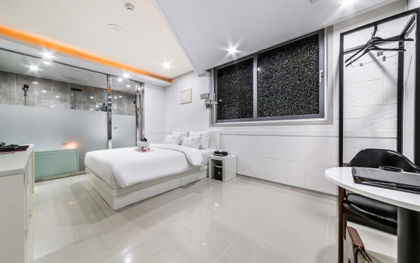 Bedroom 4, Incheon Geomdan Crystal Hotel, Gimpo