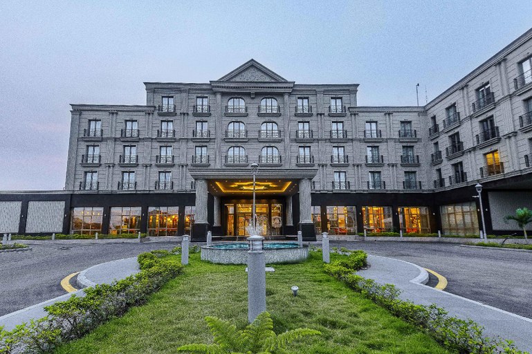 Exterior & Views 4, J's Signature Hotel, Obio/Akp