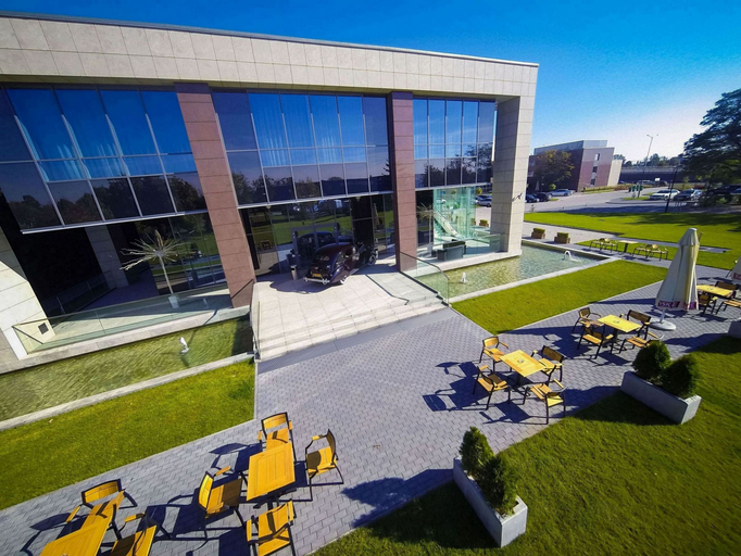 Exterior & Views 1, Haston City Hotel, Trzebnica