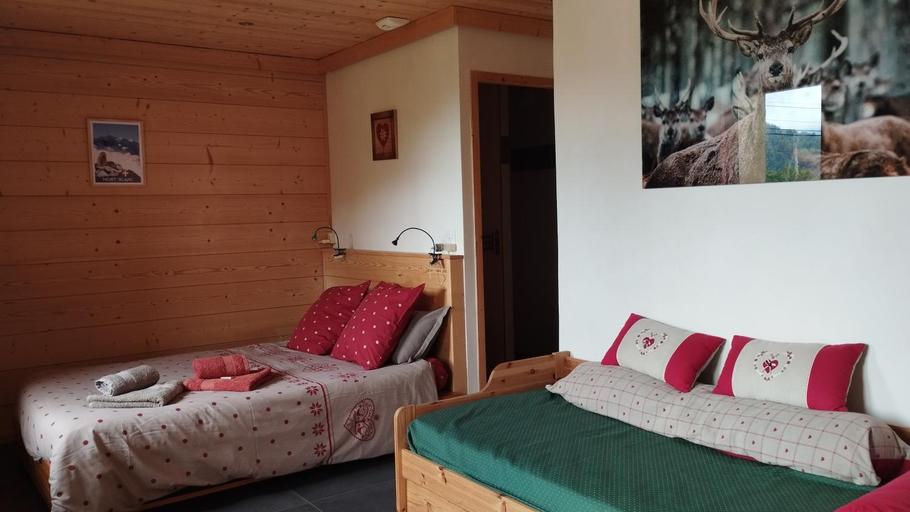 Bedroom, L'Eterlou 74, Haute-Savoie