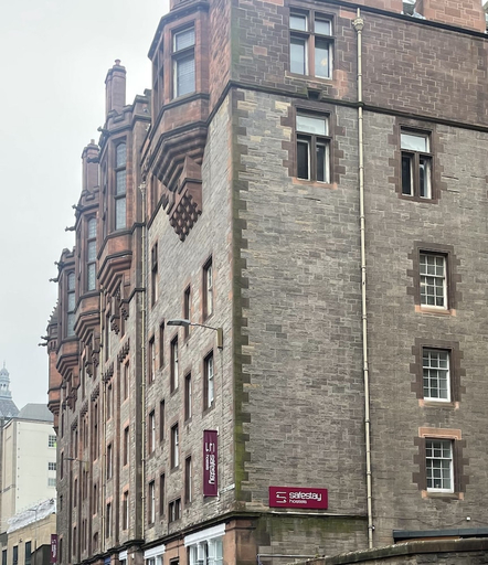 Exterior:1000px