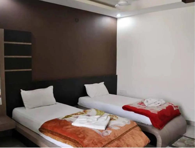 Bedroom 2, Hotel K J International, Varanasi