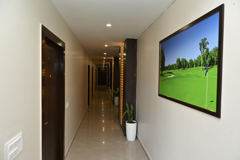 Public Area, Hotel Alaknanda, Dehradun
