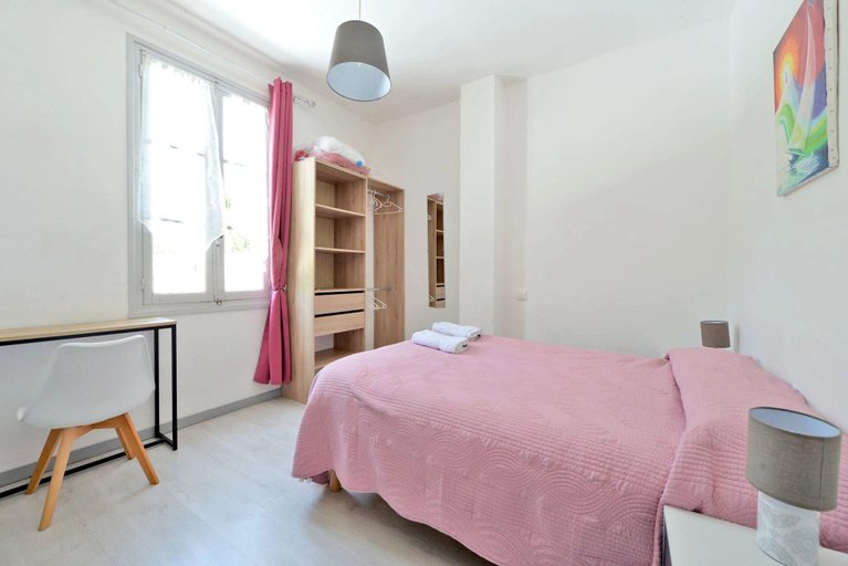 Bedroom 2, COMME A LA MAISON, Aude
