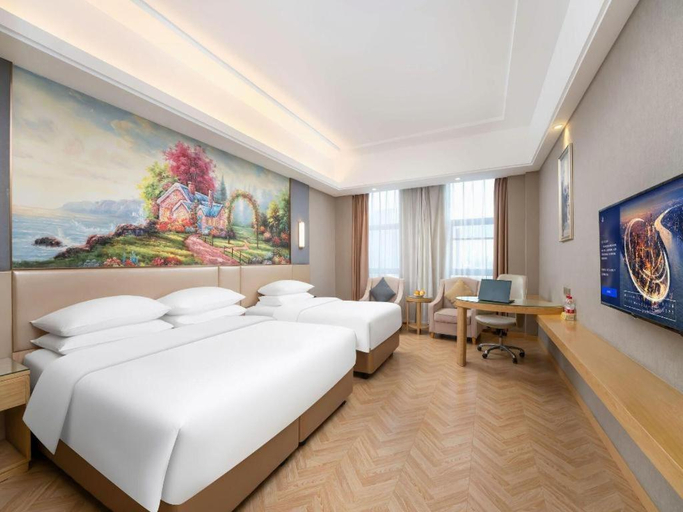 Bedroom 2, Vienna Hotel Jiangsu Zhangjiagang Passenger Terminal Station, Suzhou