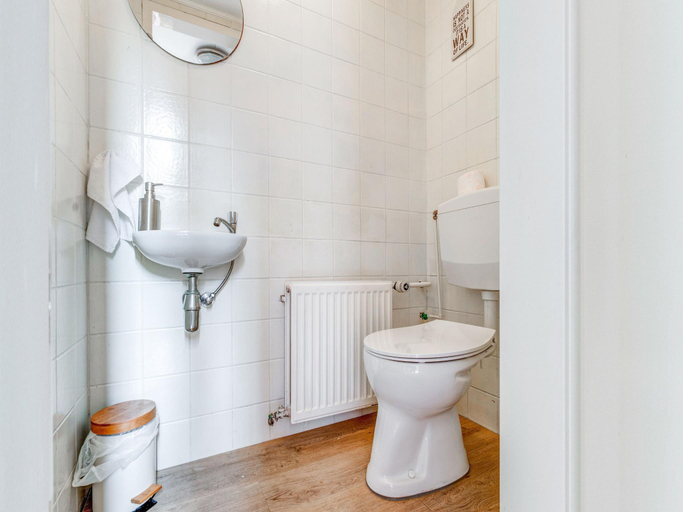 Bathroom 3, Apartment in Ubachsberg near Limburg Hills, Voerendaal