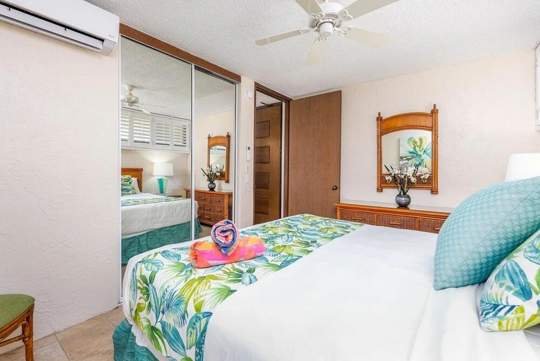 Bedroom 1, Papakea L207 Ocean Front 1 Bedroom 1 Condo by RedAwning, Maui