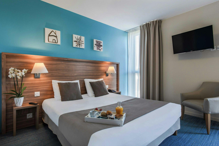 Bedroom 2, Appart'City Confort Vannes, Morbihan