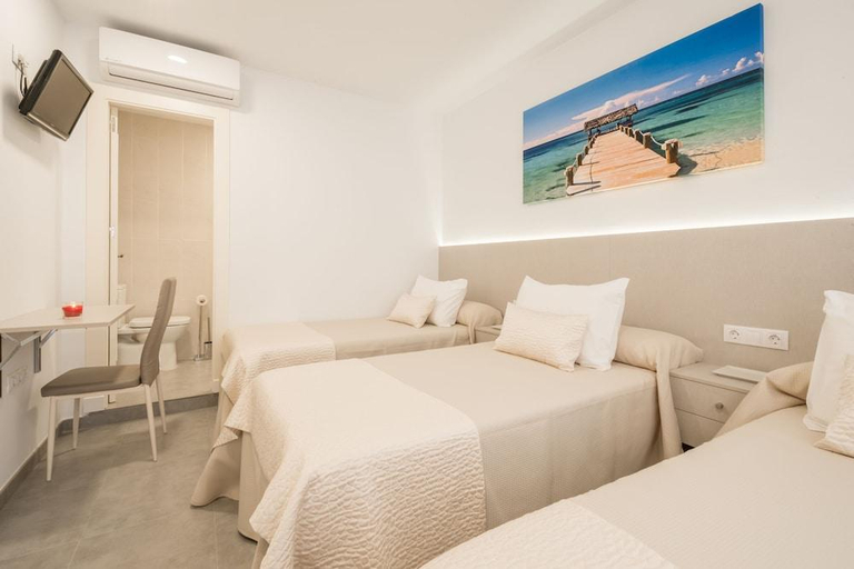 Bedroom 3, Hostal El Romerito, Málaga
