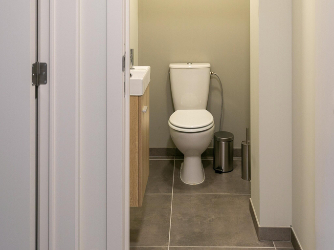 Bathroom 3, Maasmechelen Duplex Retreat, Limburg