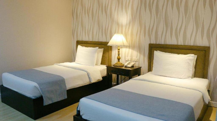 Bedroom 2, Queen Margarette Hotel, Lucena City