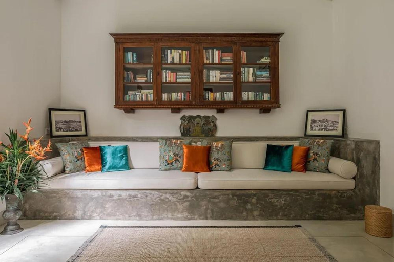 4, Luxurious 07 Bedroom Hilltop Villa With Private Gym, Habaraduwa
