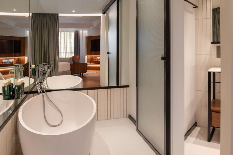 Bathroom 4, Melia White House Apartments, London