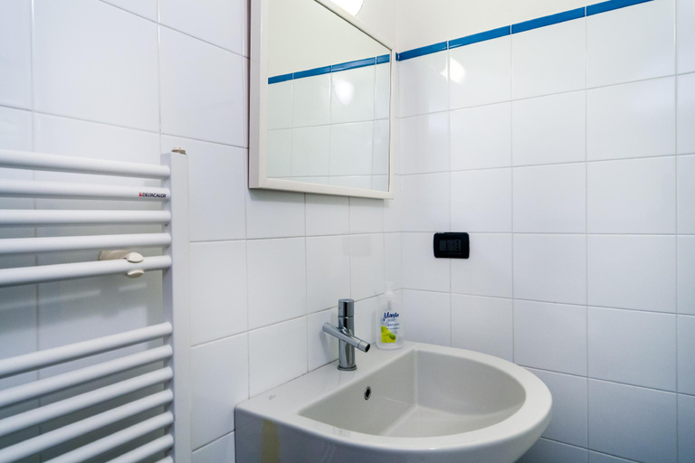 Bathroom 3, Servano 16 Superior Villa, La Spezia