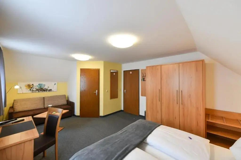 Bedroom 3, Gasthof Kolb, Bayreuth