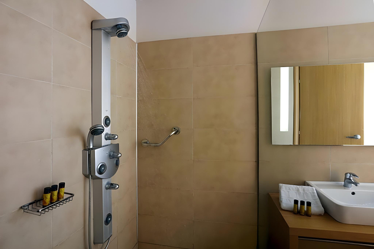 Bathroom 4, Elite City Resort, Peloponnese