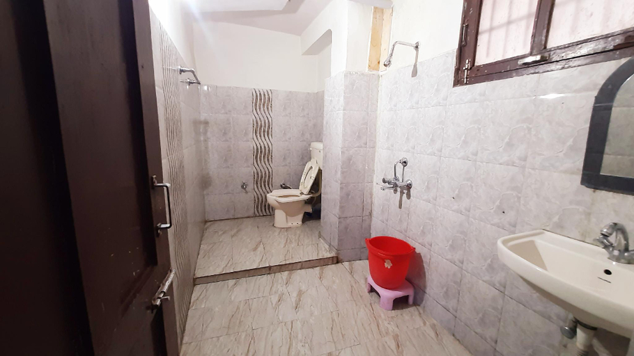 Bathroom 3, Mountain View 3 Rooms Set with Best Sunset, Bilaspur