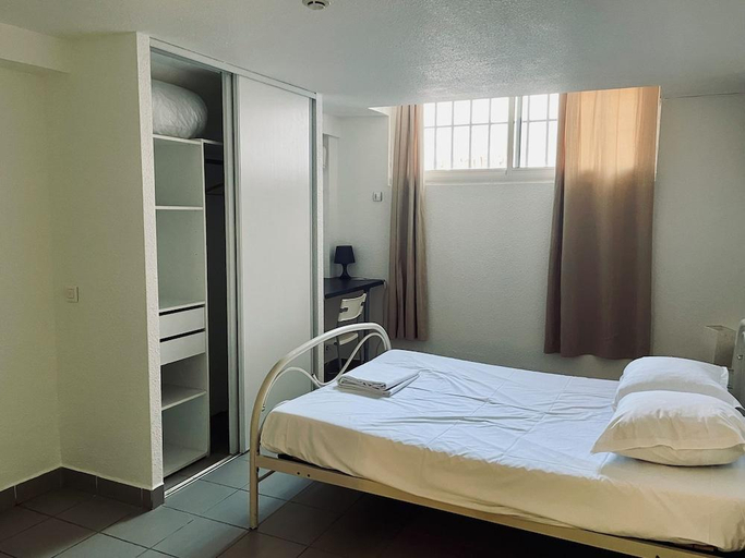Bedroom 3, Balaena, Bouches-du-Rhône