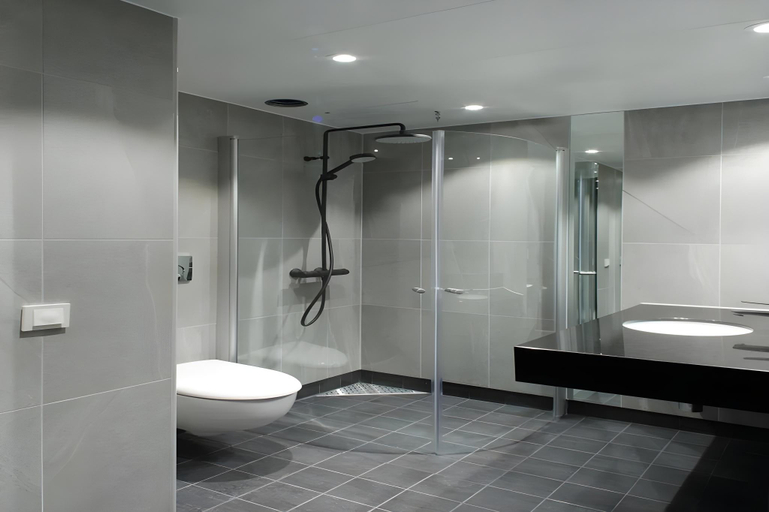 Bathroom, Skaret by Vander, Tromsø