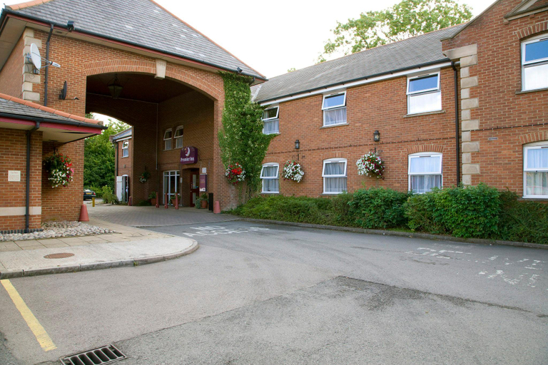 Exterior & Views 5, Premier Inn Kettering, Northamptonshire