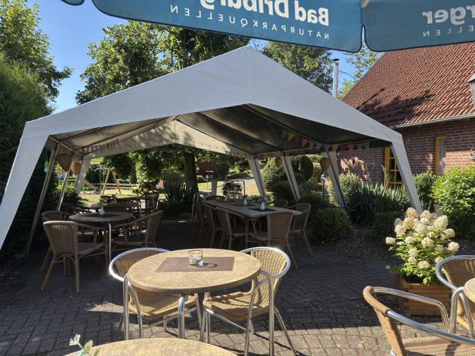 Food & Drinks 2, Ferienwohnung mit Loggia im Teutoburger Wald, Höxter