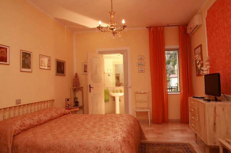 Bedroom, Al Vecchio Pioppo, Cosenza