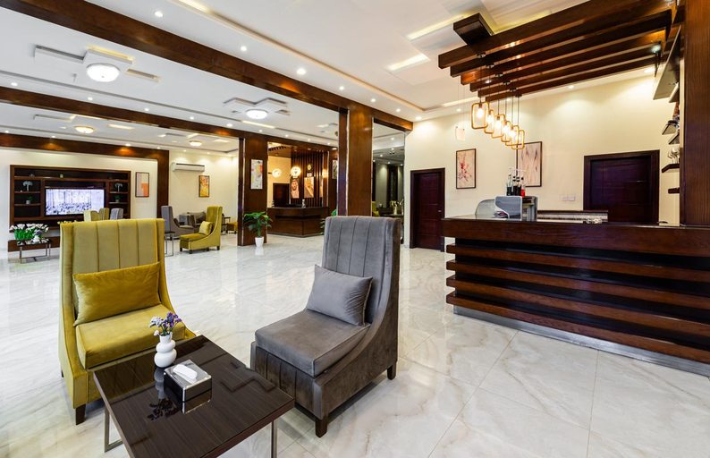Others 4, Al Qasr Airport