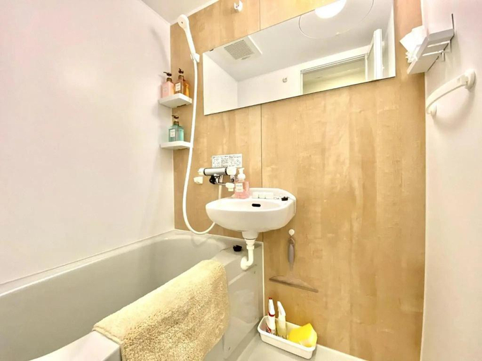 Bathroom 3, Le Soleil Asato, Naha