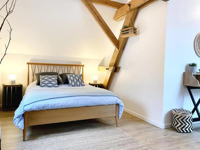 Bedroom 2, Aux 2 girouettes, Nord