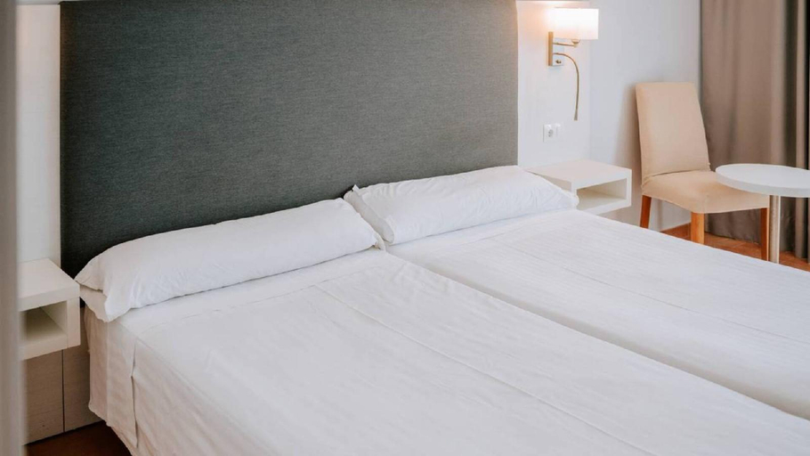 Bedroom 3, Hotel Bahia Sur, Cádiz