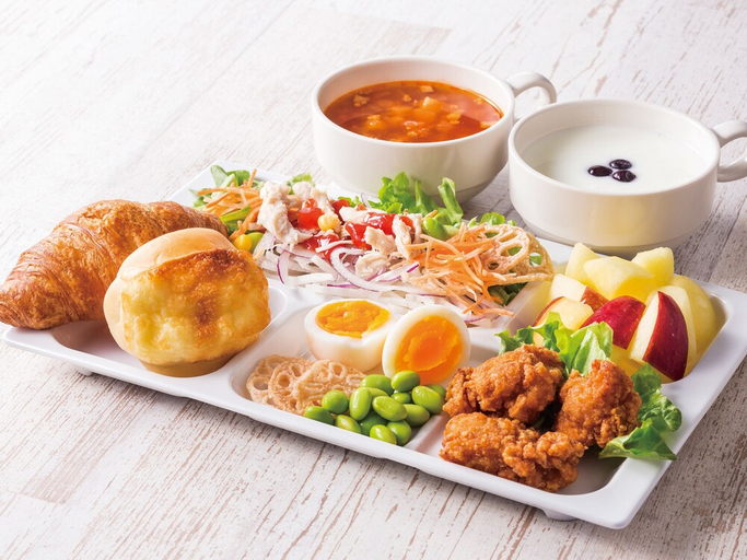Food & Drinks