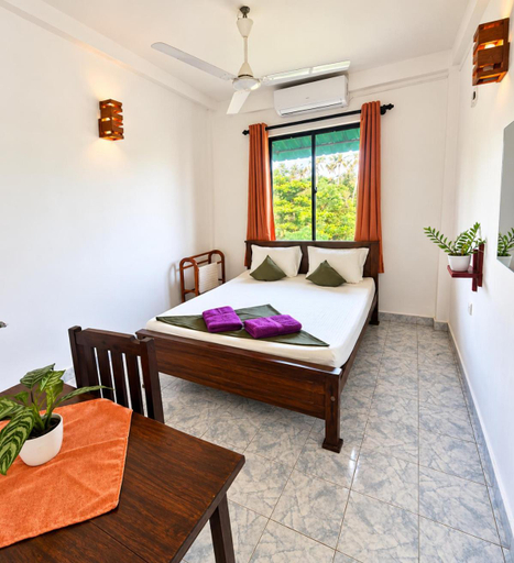 Bedroom 2, Surfers Paradise, Weligama